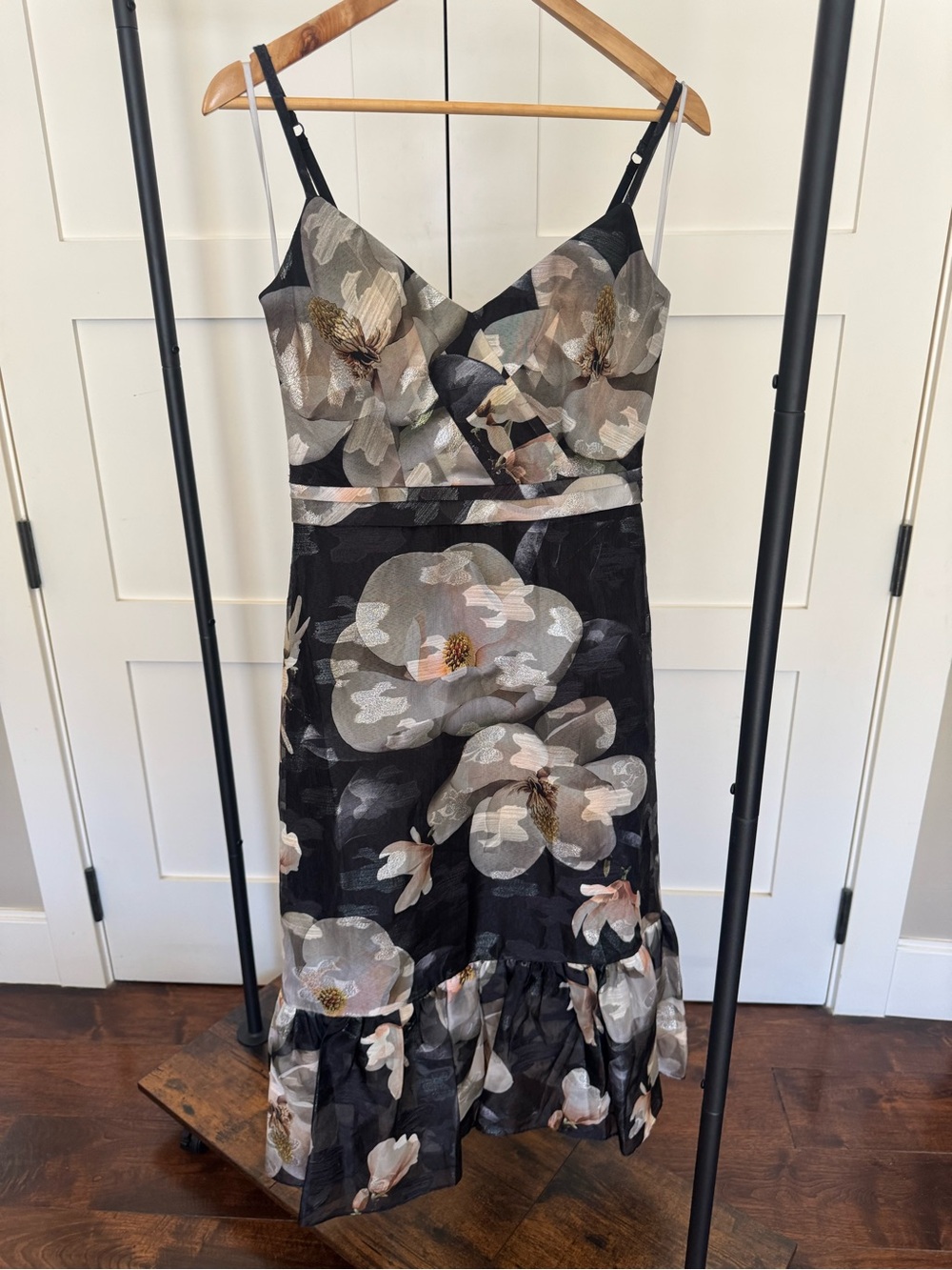 Marchesa Notte NWT Magnolia Print Floral Black Cocktail Formal Midi Dress Size 4